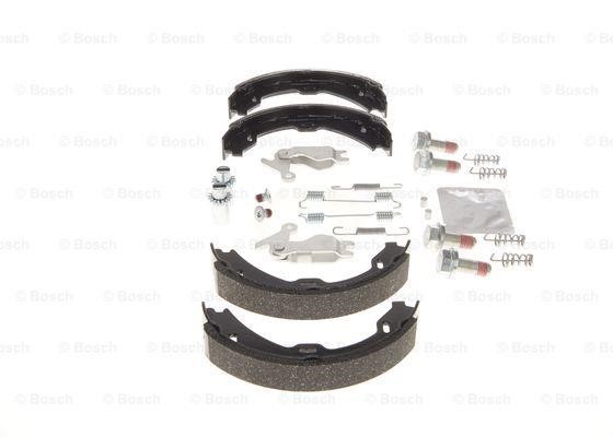 Handbrake shoes Bosch 0 204 113 815
