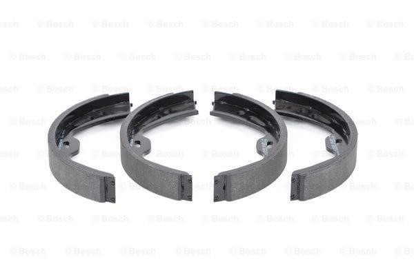 Handbrake shoes Bosch 0 986 487 920