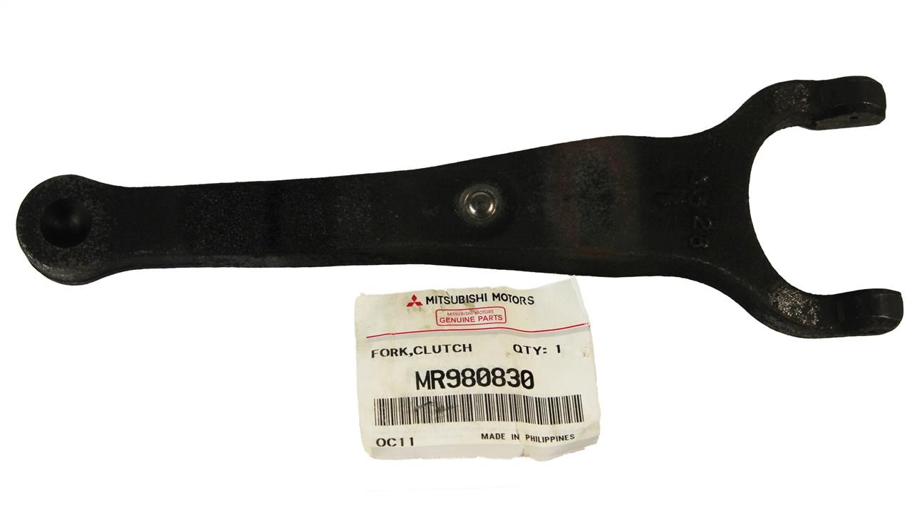 Clutch release fork Mitsubishi MR980830
