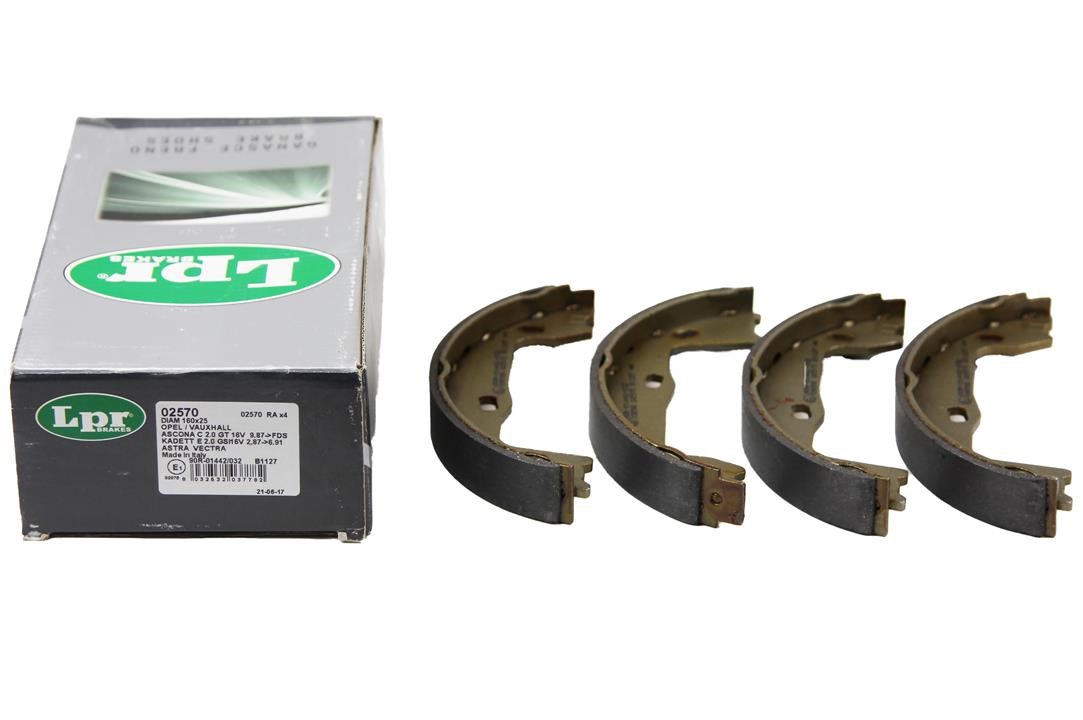 Handbrake shoes LPR 02570