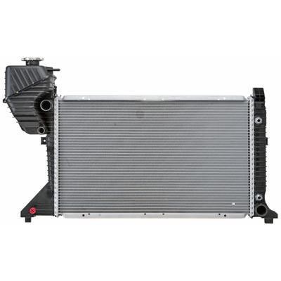 Mahle/Behr CR 711 000P Radiator, engine cooling CR711000P
