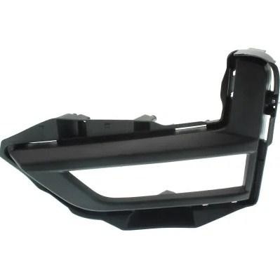 622576FL0B Nissan Front bumper grille (plug) left