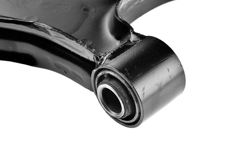 Front right lower control arm NTY ZWD-NS-028