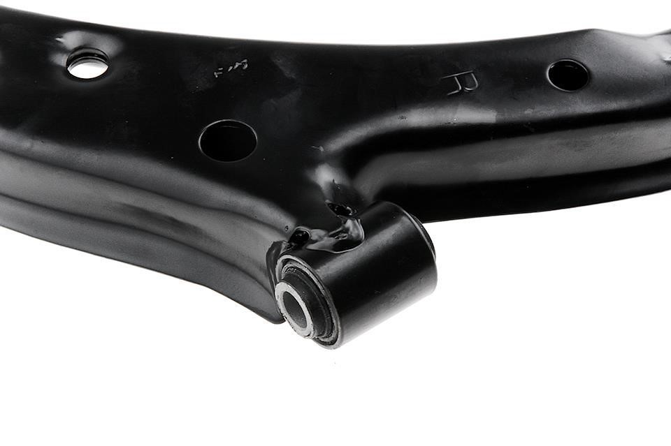 Front right lower control arm NTY ZWD-NS-057