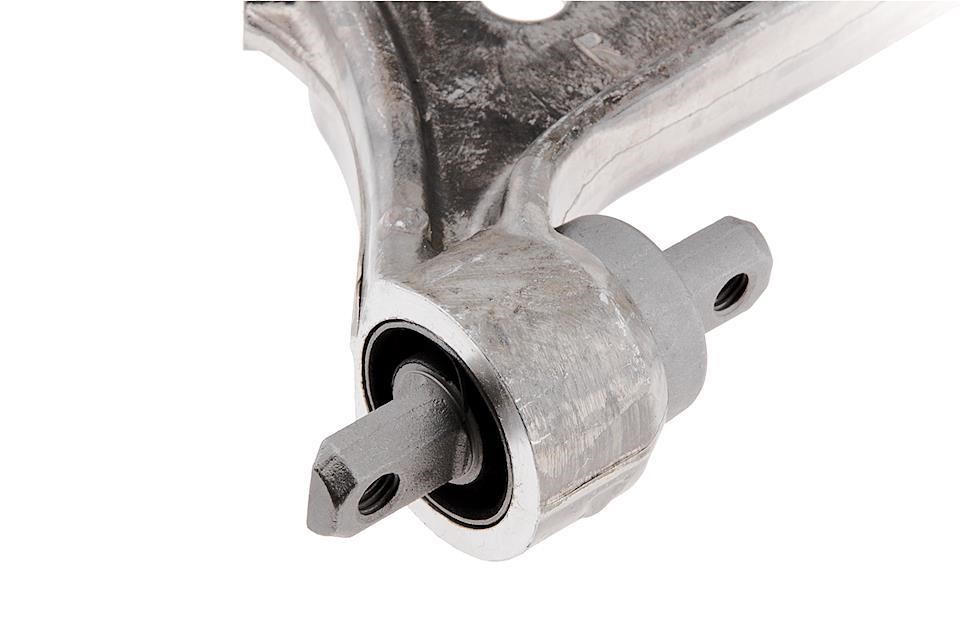 Front right lower control arm NTY ZWD-VV-007