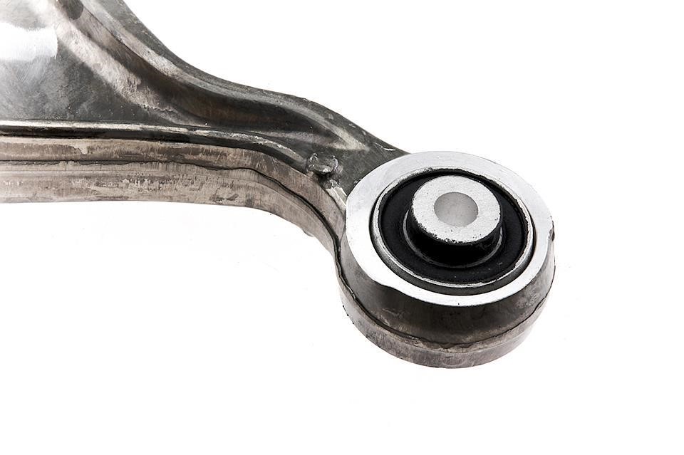 Front right lower control arm NTY ZWD-VV-019