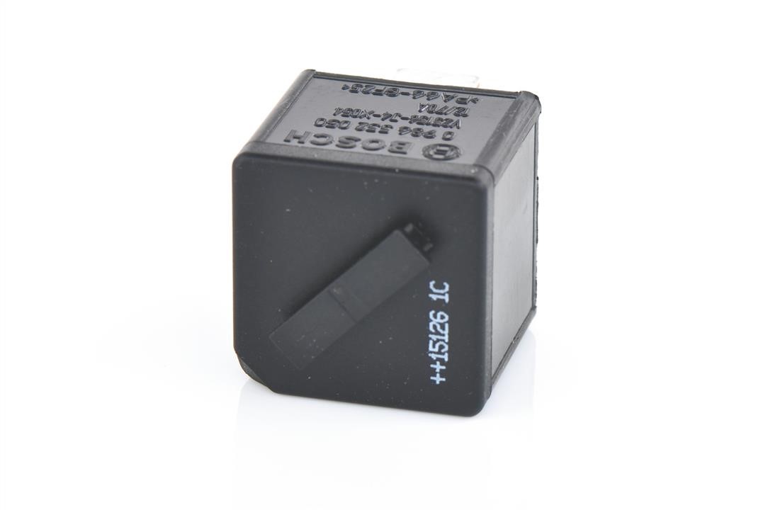 Bosch Relay – price 73 PLN