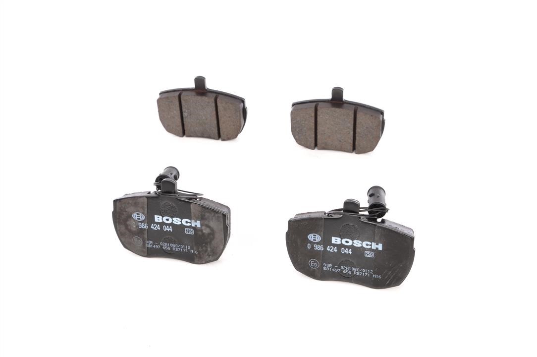 Brake pad set Bosch 0 986 424 044