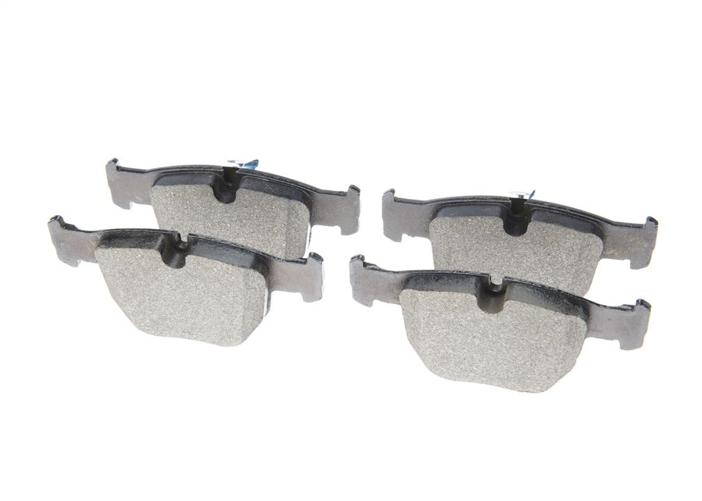 Brake pad set Bosch 0 986 424 687
