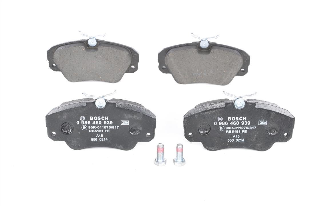 Bosch Brake pad set – price 151 PLN