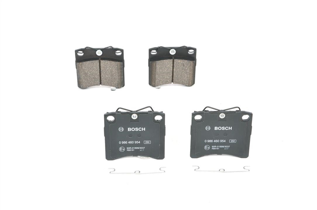 Bosch Brake pad set – price 132 PLN