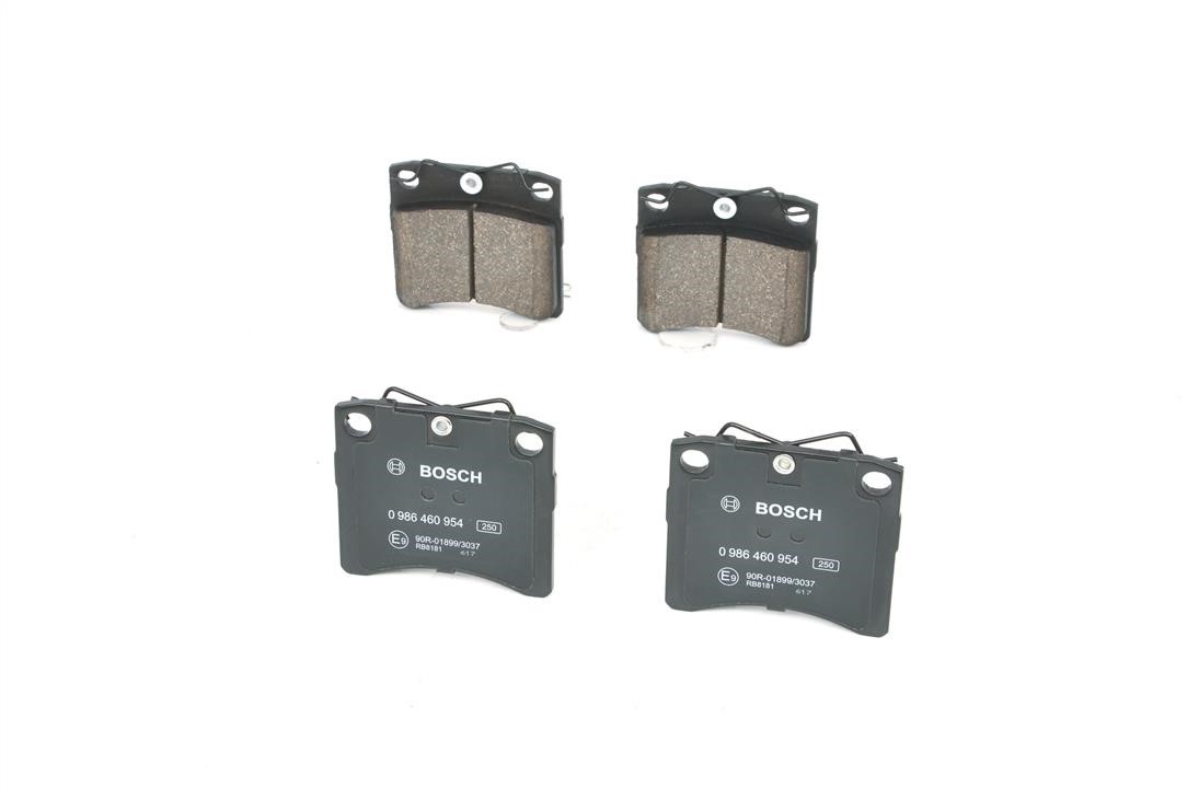 Brake pad set Bosch 0 986 460 954