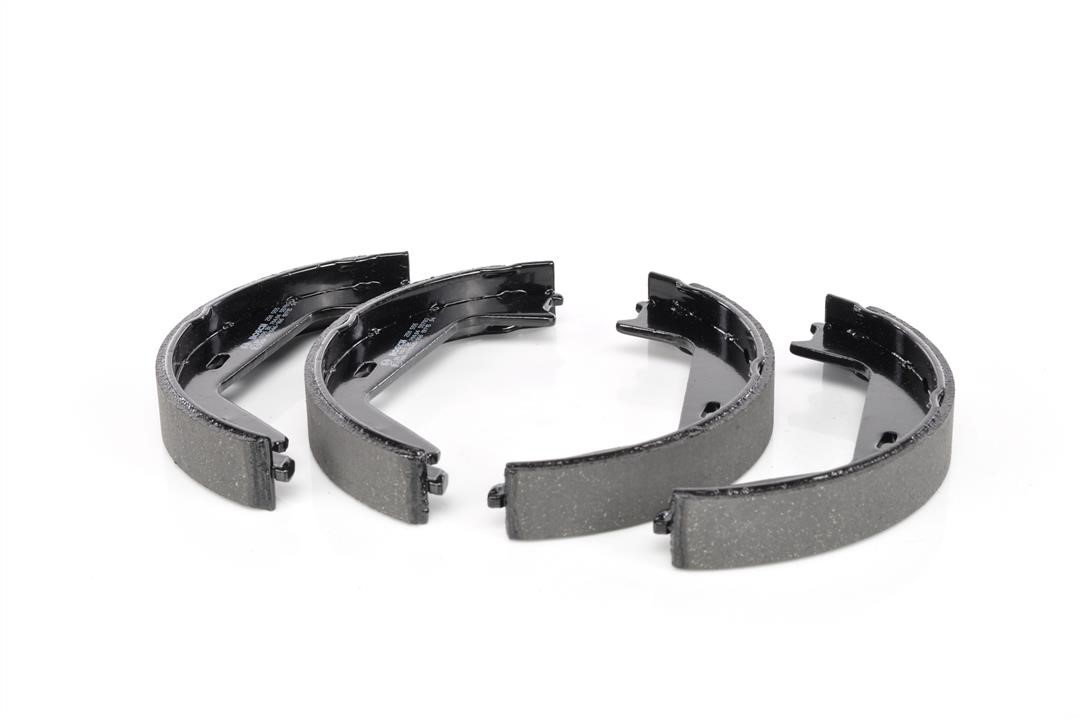 Handbrake shoes Bosch 0 986 487 623