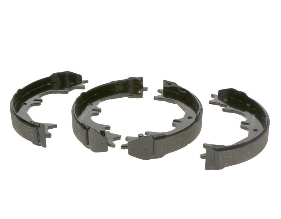 Handbrake shoes Bosch 0 986 487 728
