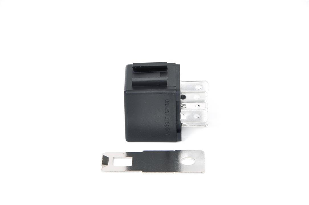 Buy Bosch 0986AH0605 – good price at EXIST.AE!