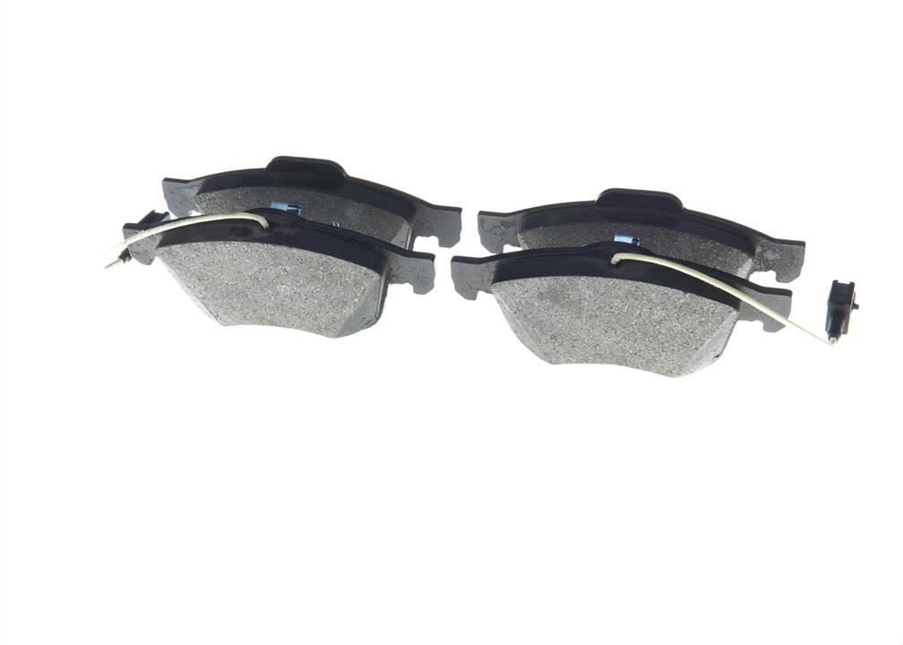Brake pad set Bosch 0 986 494 795