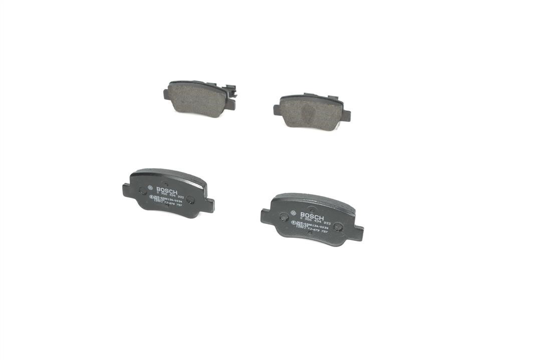 Brake pad set Bosch 0 986 494 933