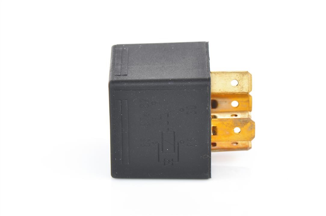 Buy Bosch 0986AH0135 – good price at EXIST.AE!