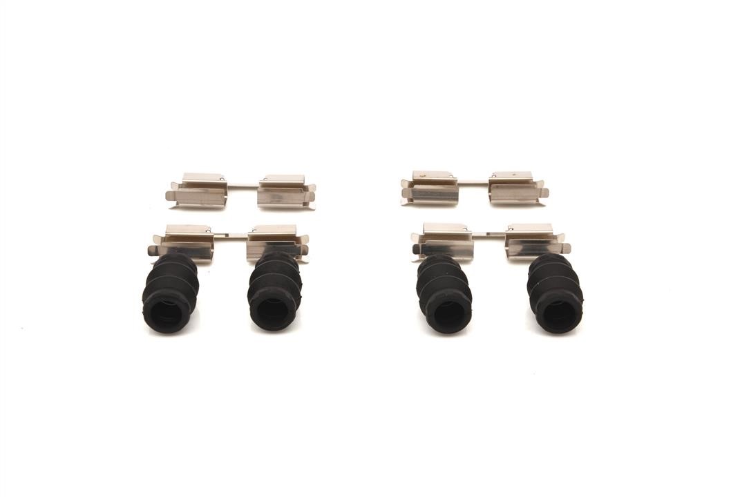 Bosch Brake pad fitting kit – price 60 PLN