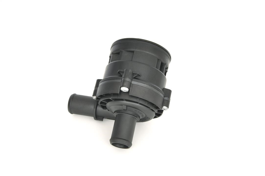Additional coolant pump Bosch 0 392 023 015