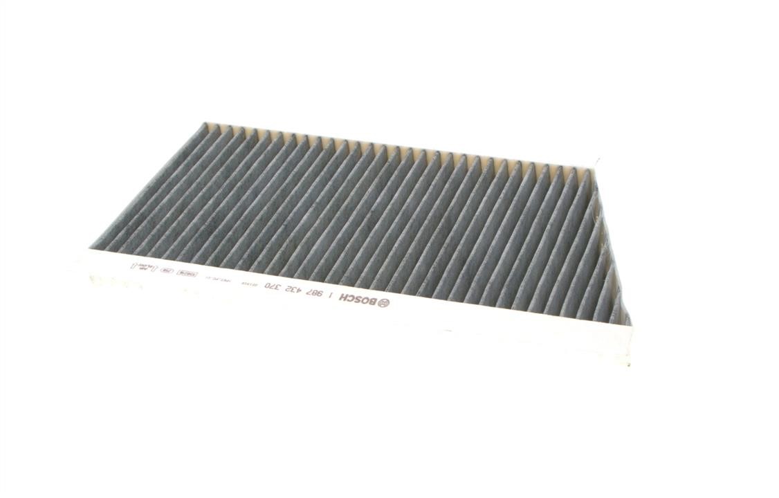 Cabin filter with activated carbon Bosch 1 987 432 370