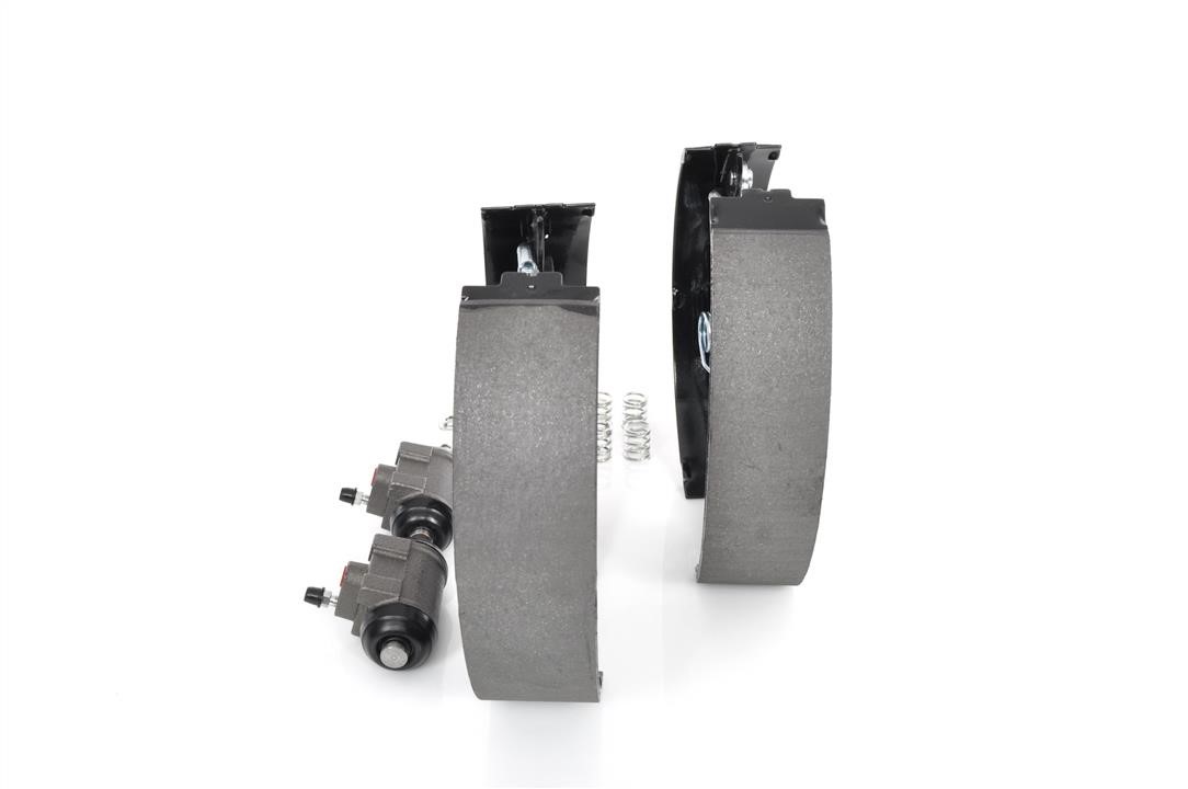 Bosch Brake shoe set – price 439 PLN