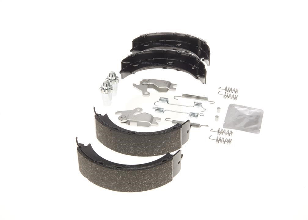 Handbrake shoes Bosch 0 204 113 808
