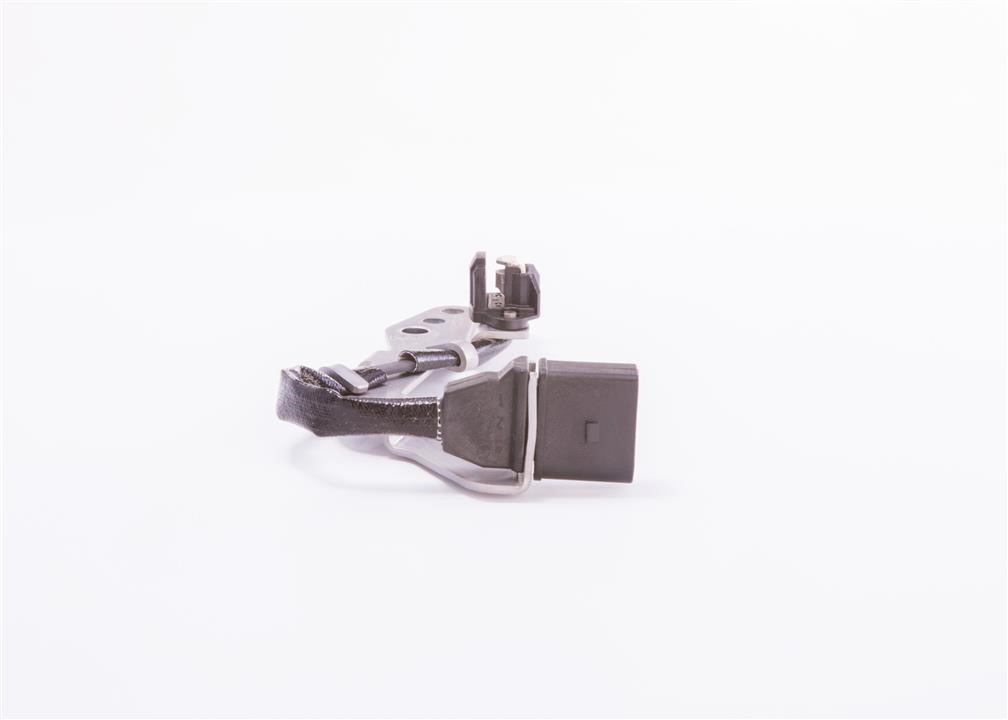 Camshaft position sensor Bosch 0 232 101 038