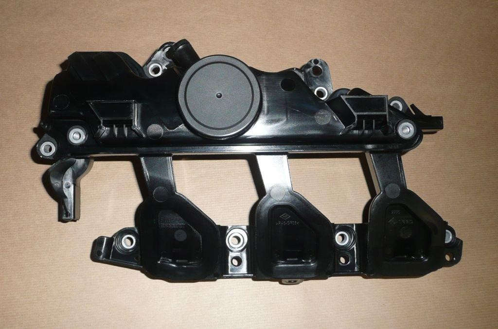 Rocker cover Renault 82 00 924 262