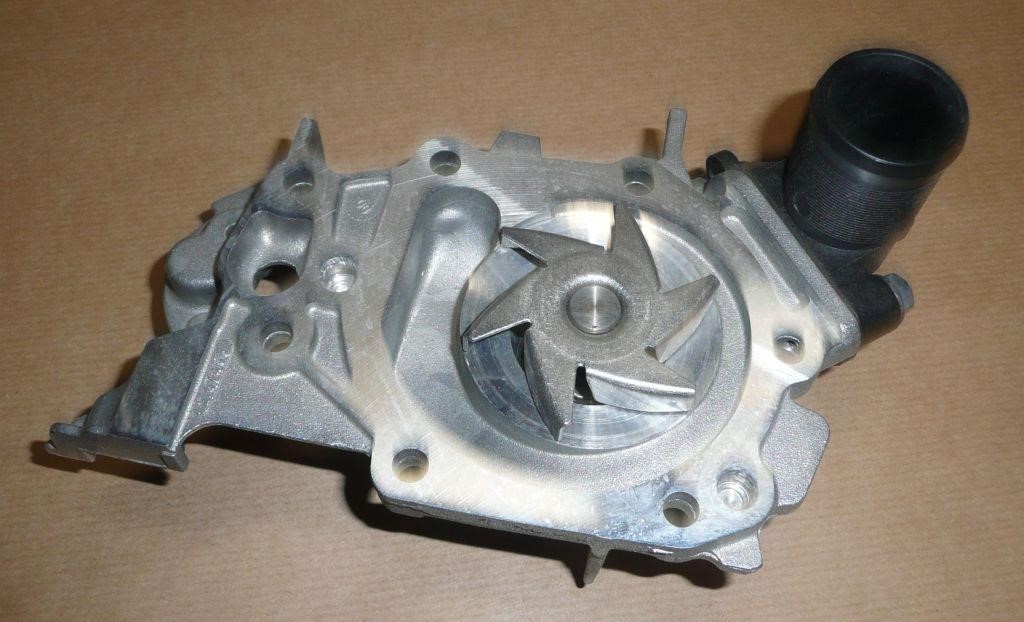 Renault Water pump – price [object Object] PLN