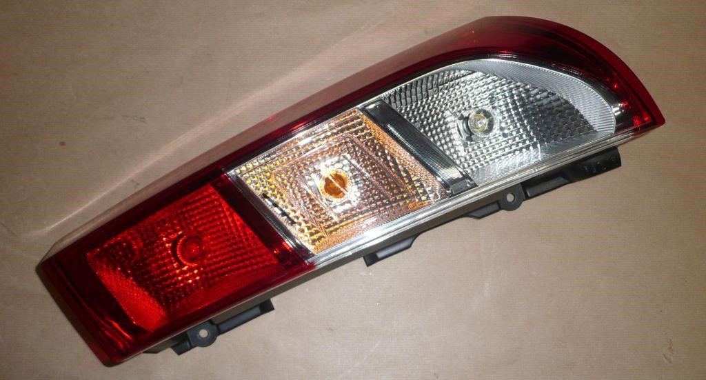 Renault Tail lamp right – price 508 PLN