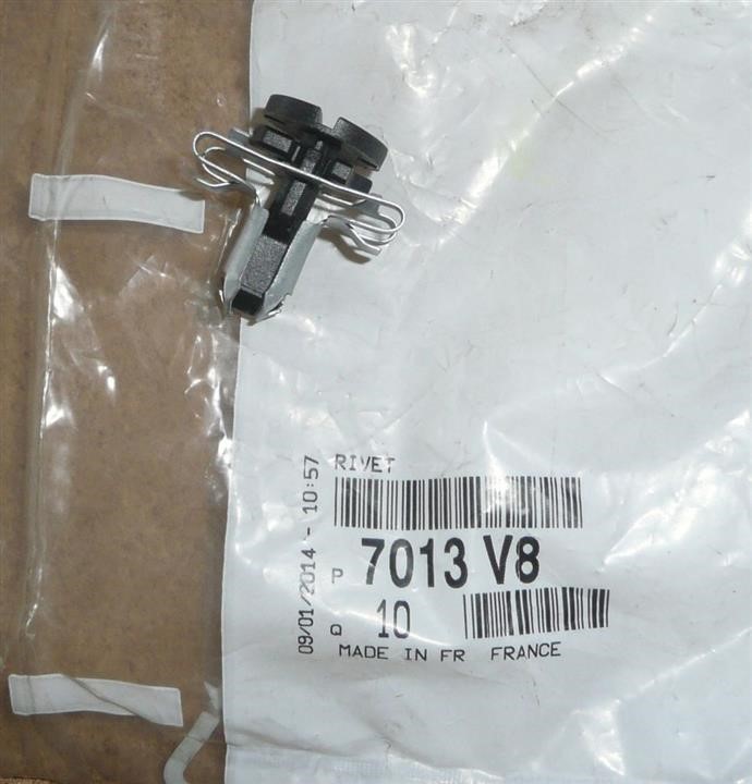7013V8 Citroen/Peugeot Clip