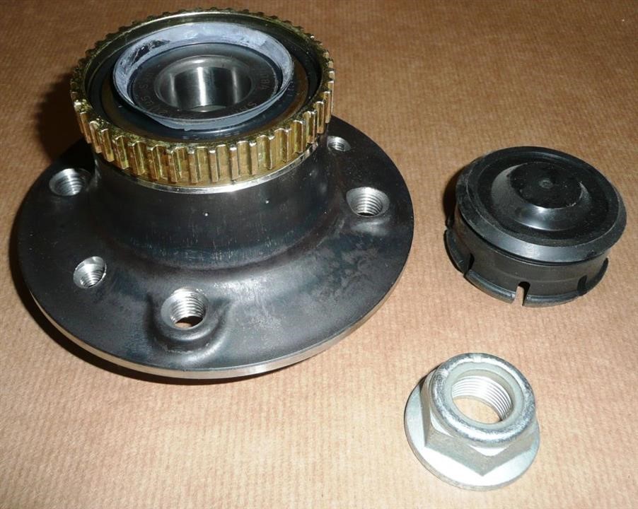 Bearing SNR R15546