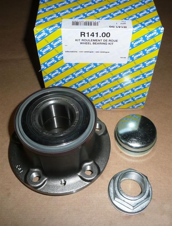 Rear wheel hub SNR R141.00