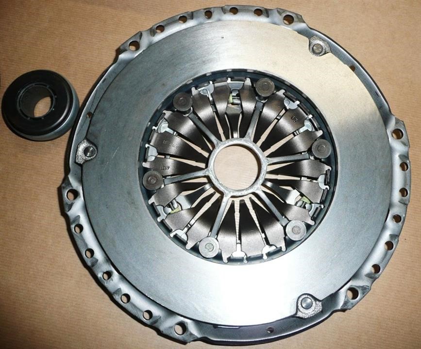 Citroen/Peugeot Clutch Kit – price 1389 PLN