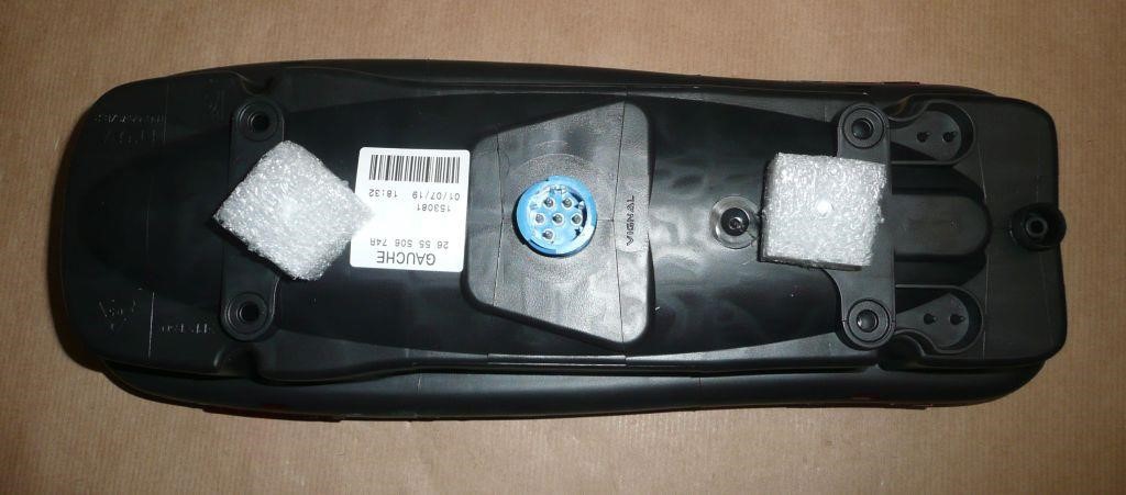 Tail lamp left Renault 26 55 506 74R