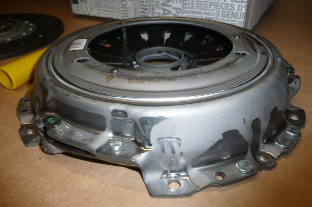 Renault Clutch Kit – price 1419 PLN