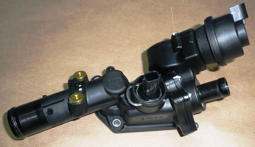 Thermostat housing Renault 11 06 084 31R