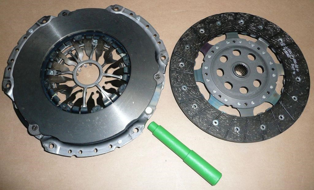 Clutch Kit Renault 30 20 566 00R