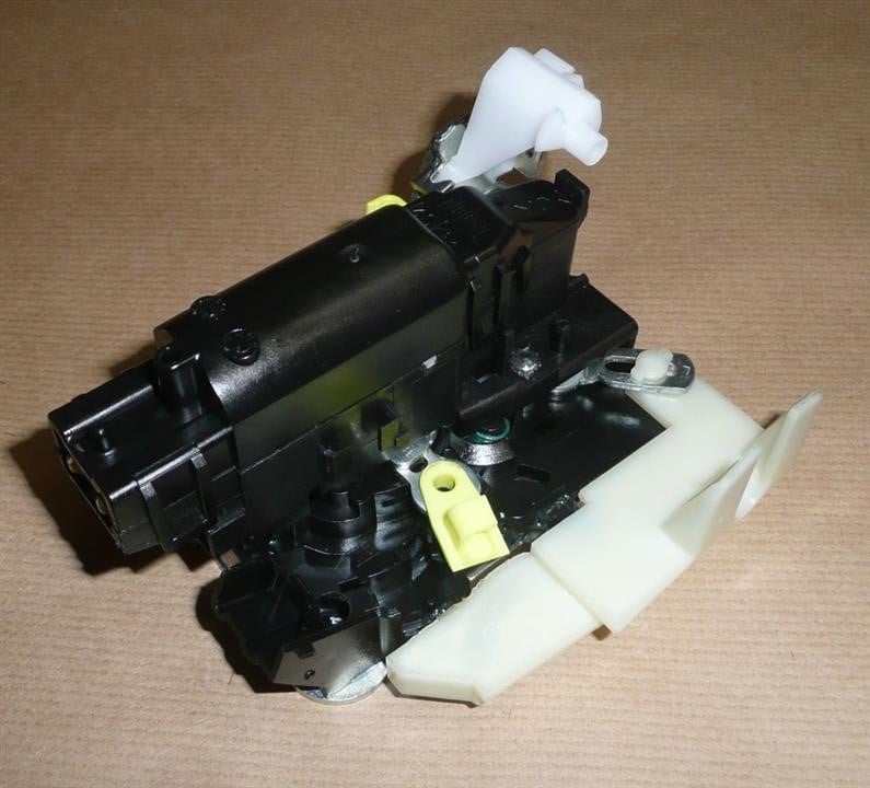 Buy Renault 80 50 307 11R at a low price in United Arab Emirates!