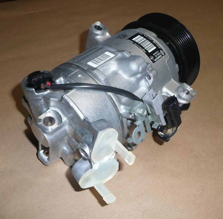 Renault Compressor, air conditioning – price 3664 PLN