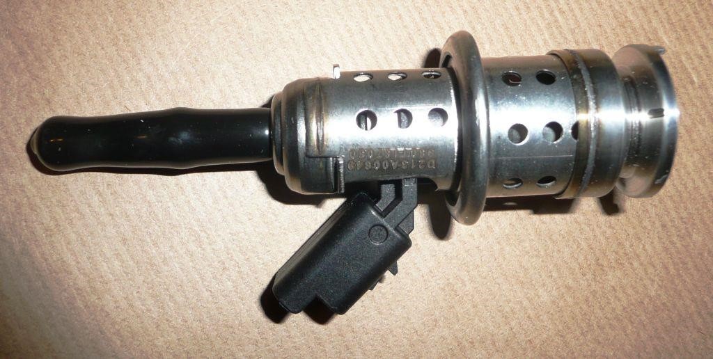 AdBlue fluid injection nozzle Citroen/Peugeot 98 011 870 80