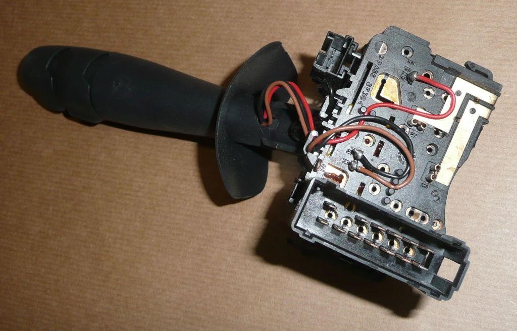 Switch Renault 77 01 061 757