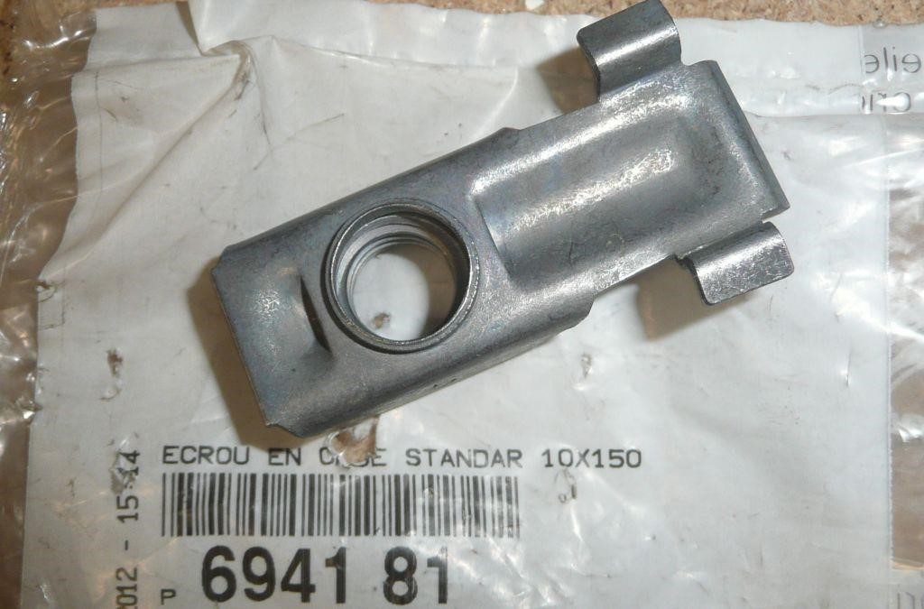 694181 Citroen/Peugeot Nut