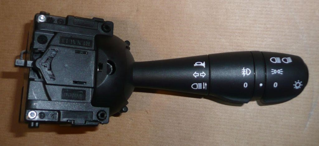 Buy Renault 255408317R – good price at EXIST.AE!