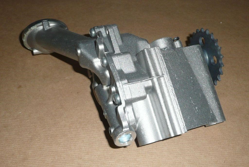 OIL PUMP Renault 15 00 033 95R