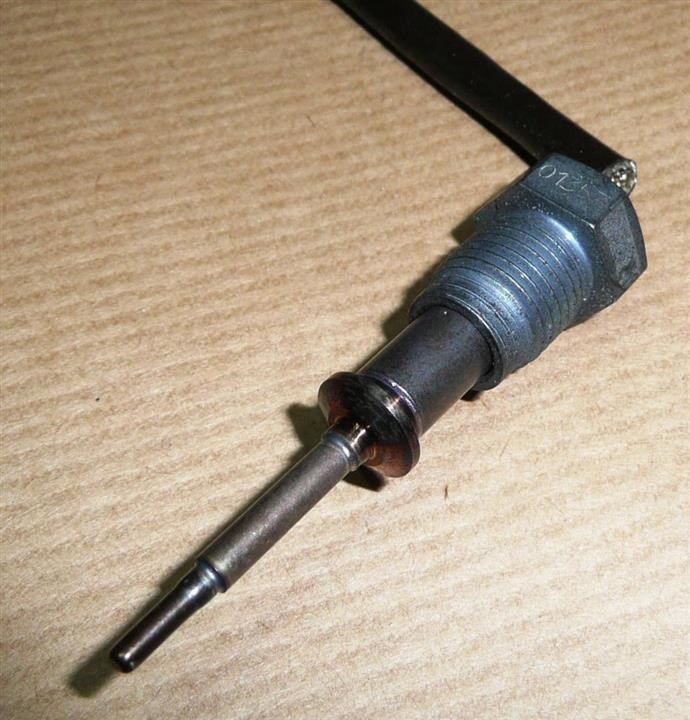 Buy Renault 147308126R – good price at EXIST.AE!