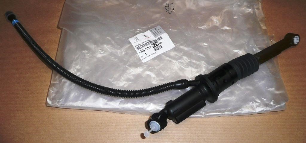 Master cylinder, clutch Citroen/Peugeot 98 081 678 80