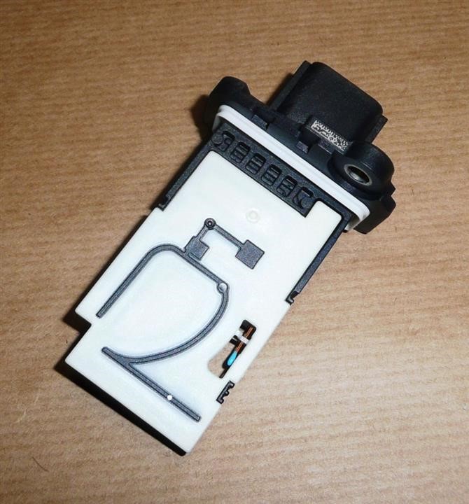 Buy Renault 226807131R – good price at EXIST.AE!