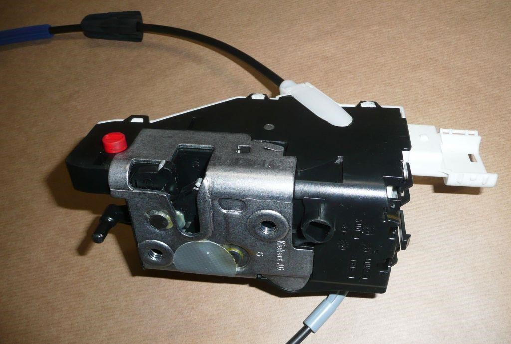 Citroen/Peugeot Door lock – price 585 PLN